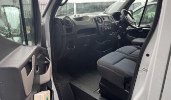 2016 (16) Renault Master 16 Seat Minibus full